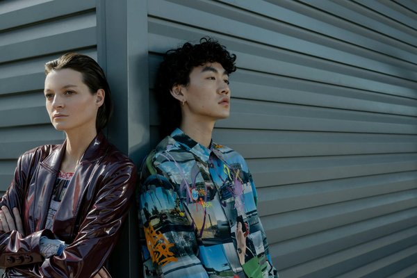 Quelles couleurs sont à la mode cette année pour les hommes ?